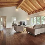 Terrace Vista * إنترلاكن